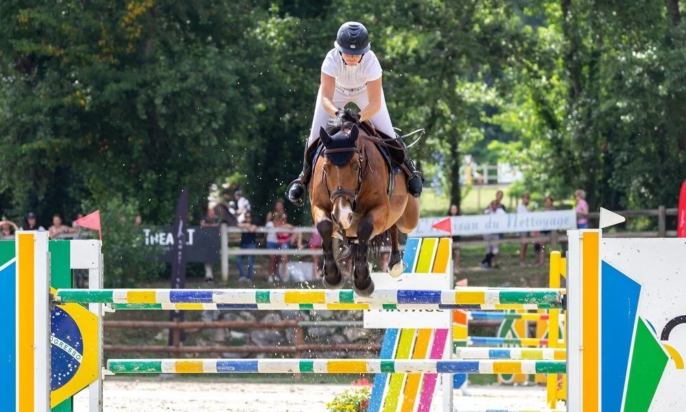 Struggle of Breast Pain in Female Riders